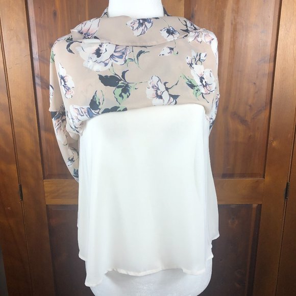ASTR the Label Beachy Floral High Neck Crop Top Fairy Festival Summer Concert - Picture 9 of 13